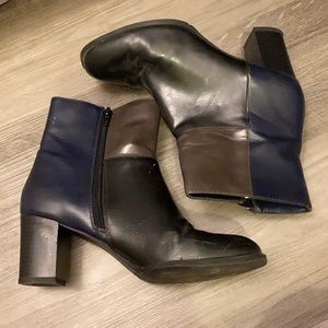 Black color block booties
